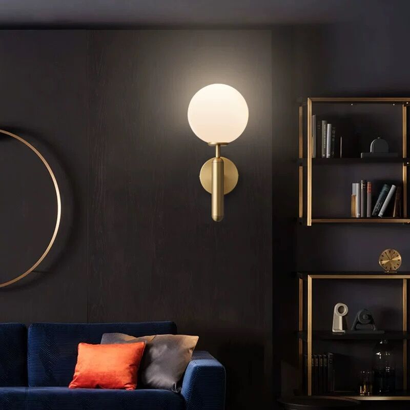 创意款北欧奶白玻璃圆球壁灯金色LED书房卧室床头灯客厅装饰壁灯