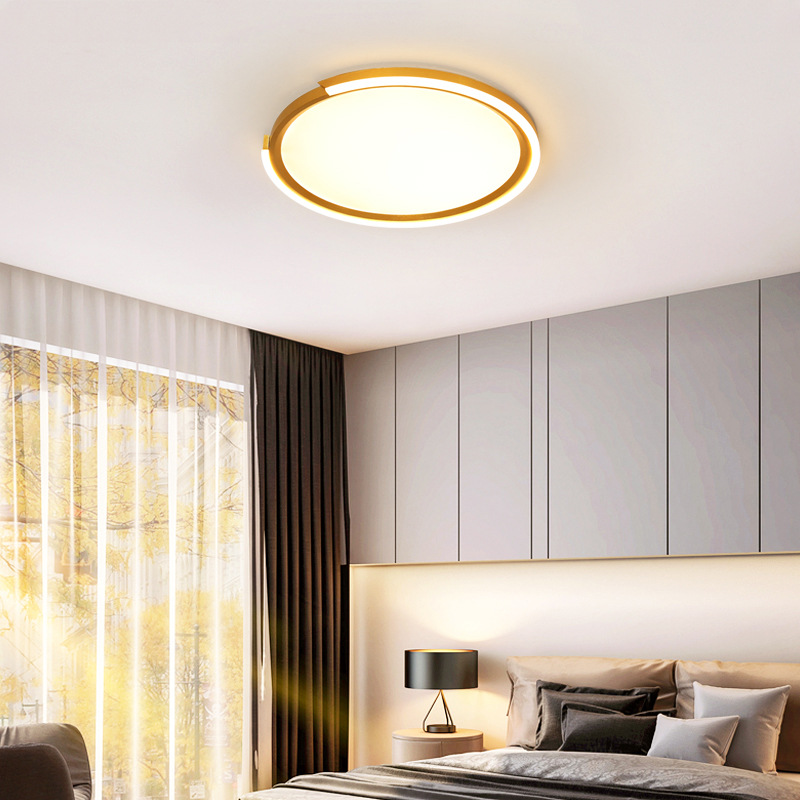 北欧led吸顶灯圆形温馨创意卧室灯简约现代阳台房间灯金色灯具