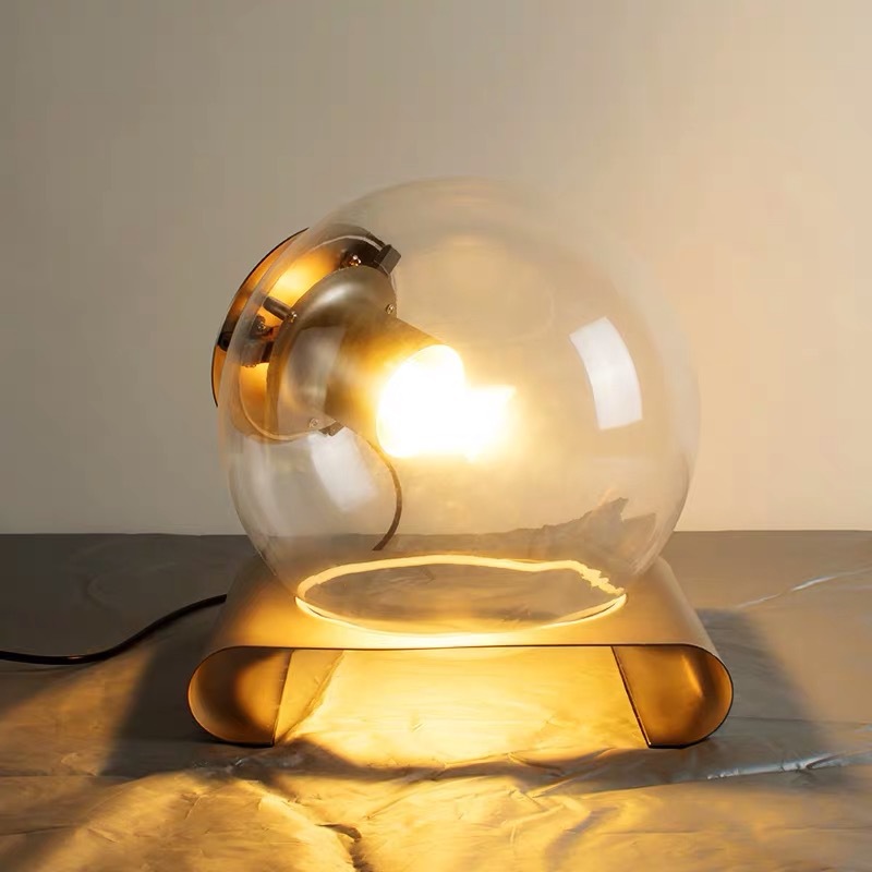 北欧圆球玻璃灯具创意个性客厅卧室床头灯简约书房设计师复古台灯